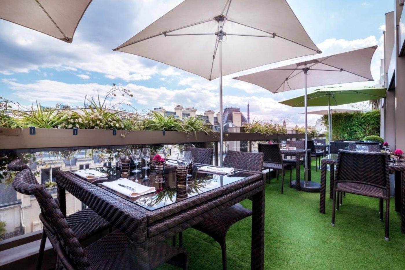 Warwick-Paris-Terrace-41