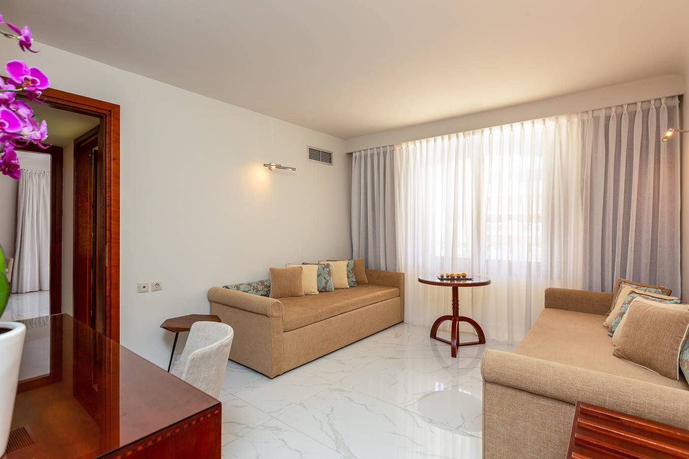Theartemis-Palace-Room-38