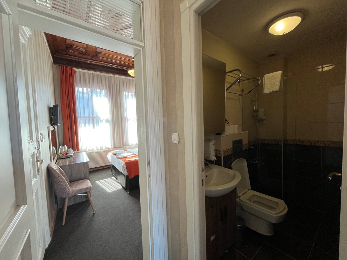 Le-Safran-Suite-Room-53