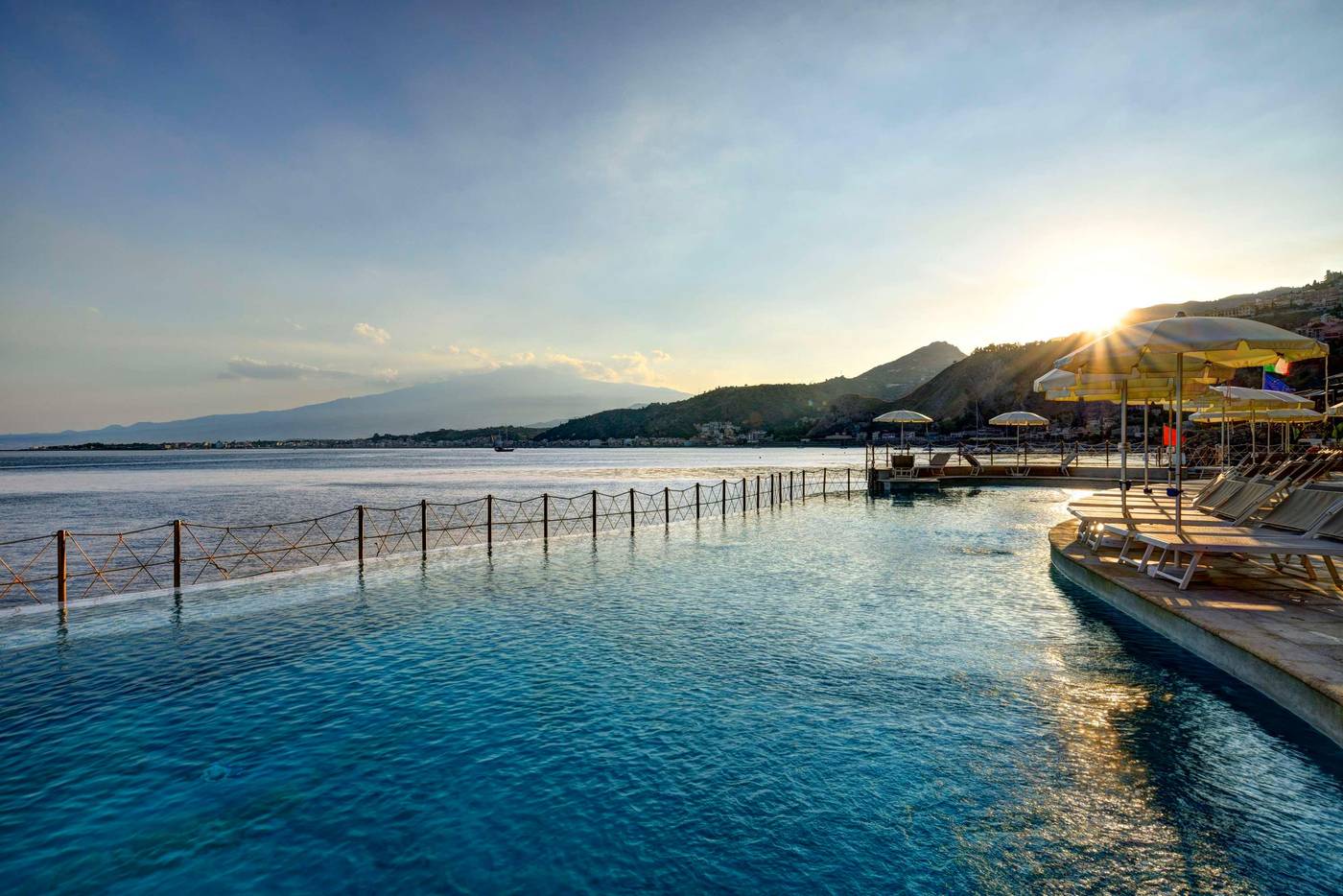 Unahotels-Capotaormina-Pool-8