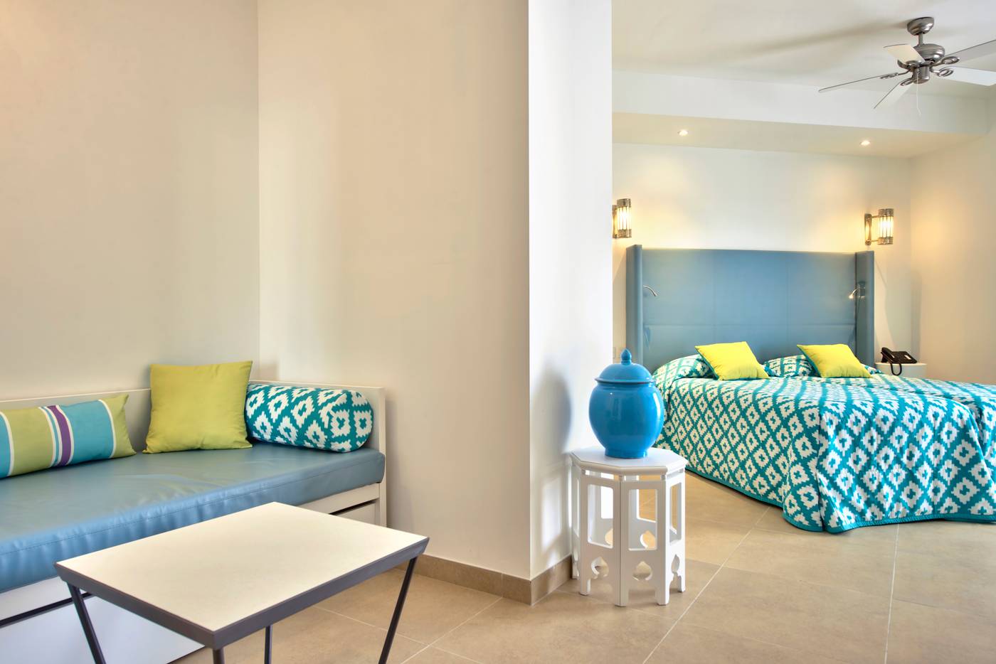 db-San-Antonio-Hotel---Spa-Room-23