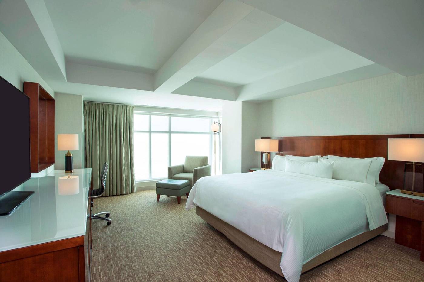Westin-Boston-Waterfront-Room-42