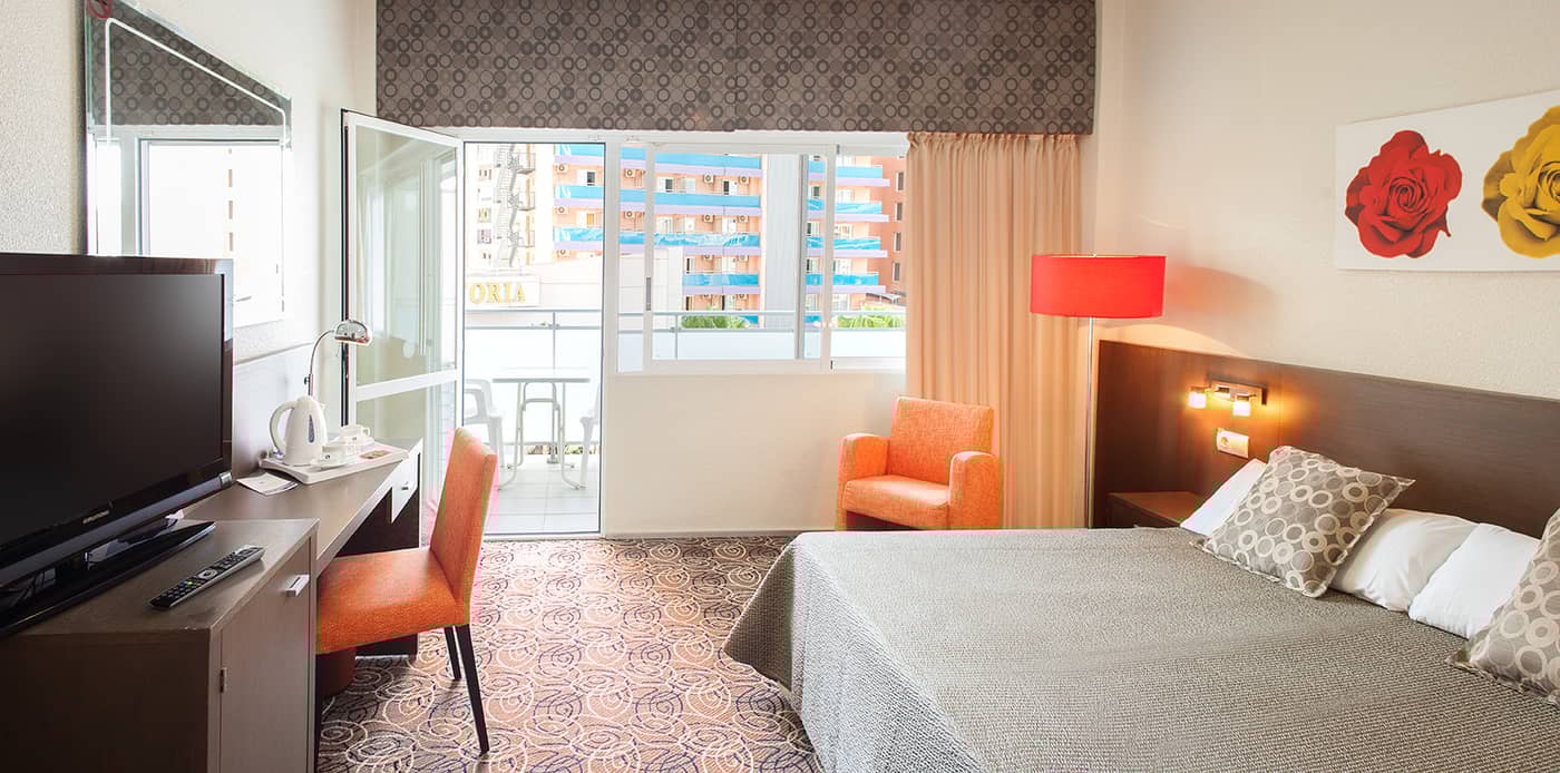 RH-Royal-Only-Adults-Room-11