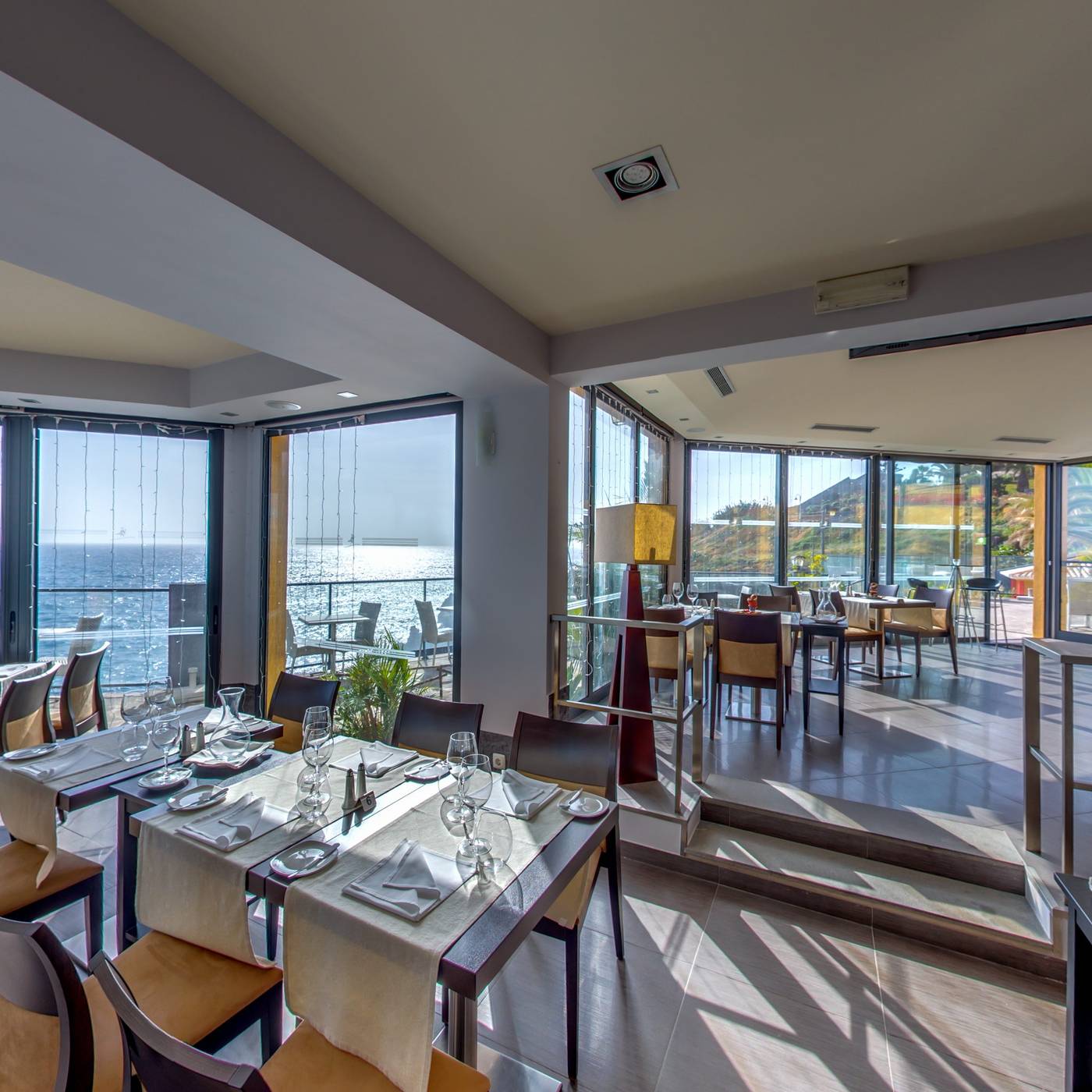 Hotel-Cais-da-Oliveira-Restaurant-47