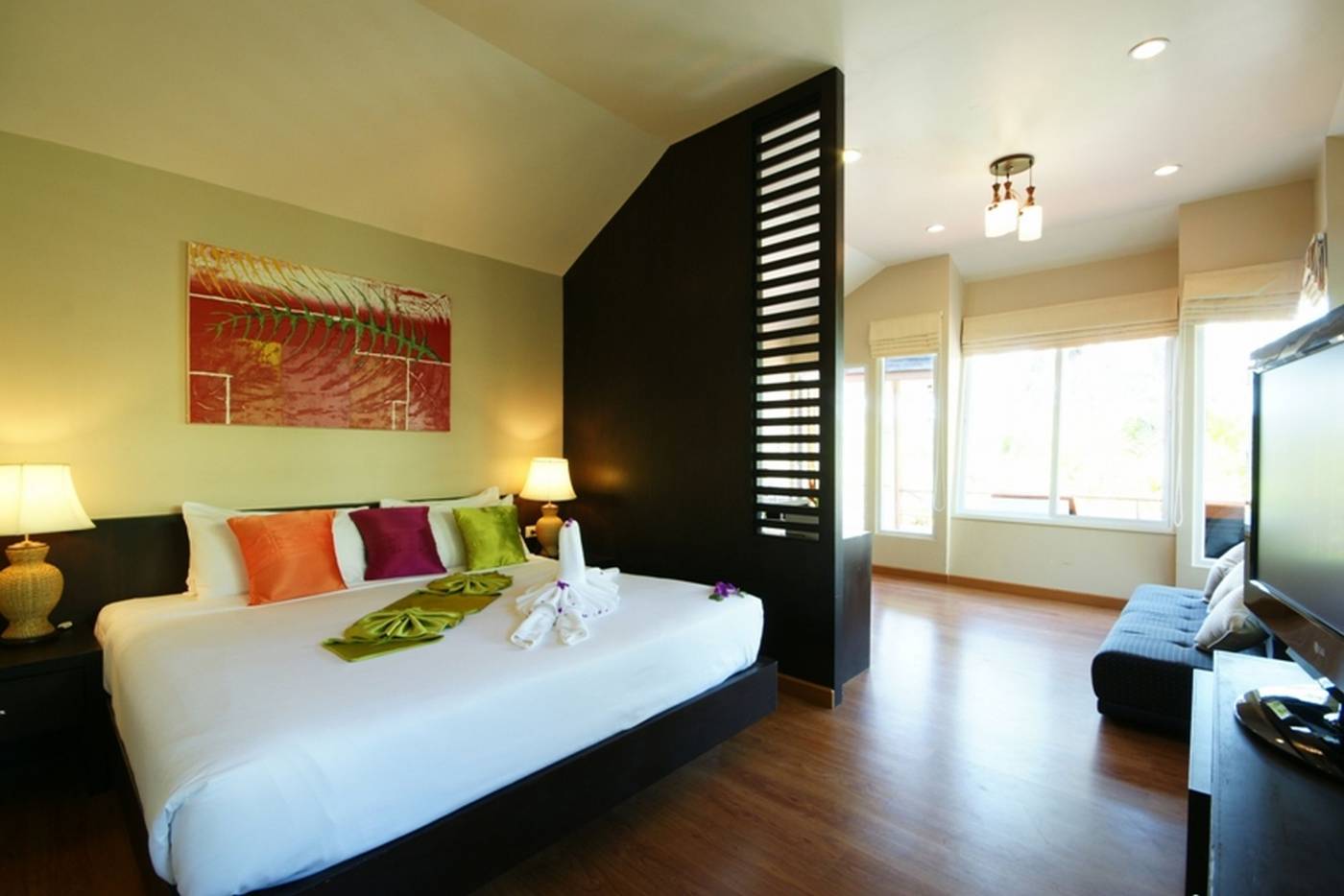 Palm-Paradise-Resort-Room-2