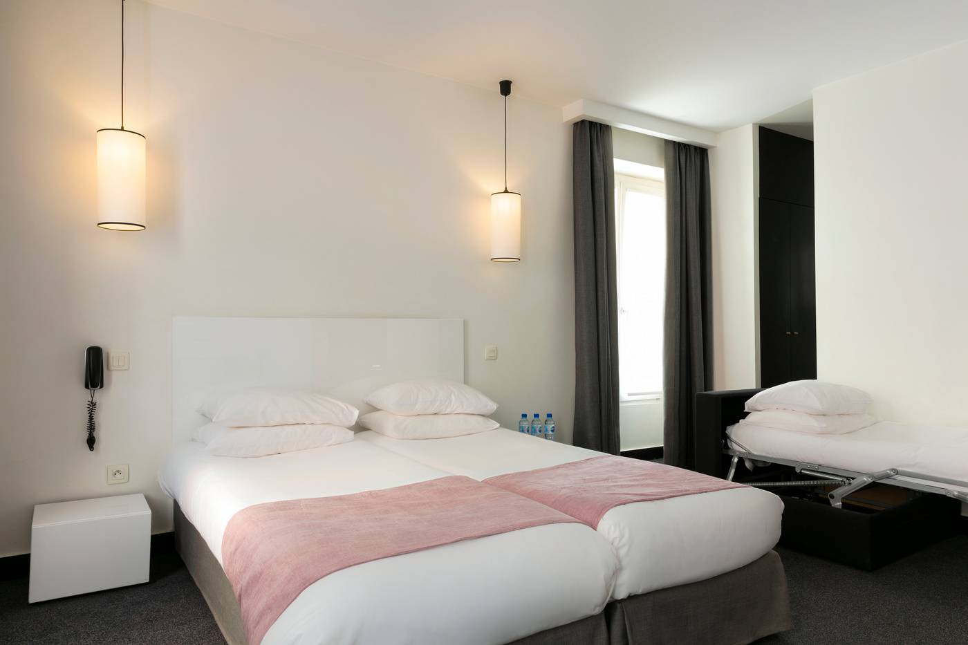 Hotel-Standard-Design-Room-4