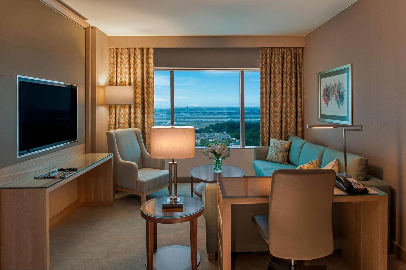 Renaissance-Polat-Istanbul-Room-30