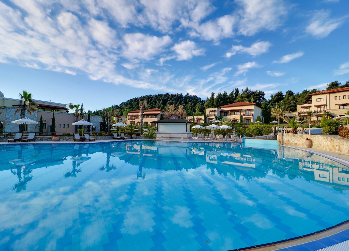 Aegean-Melathron-Thalasso-Spa-Hotel-Pool-7