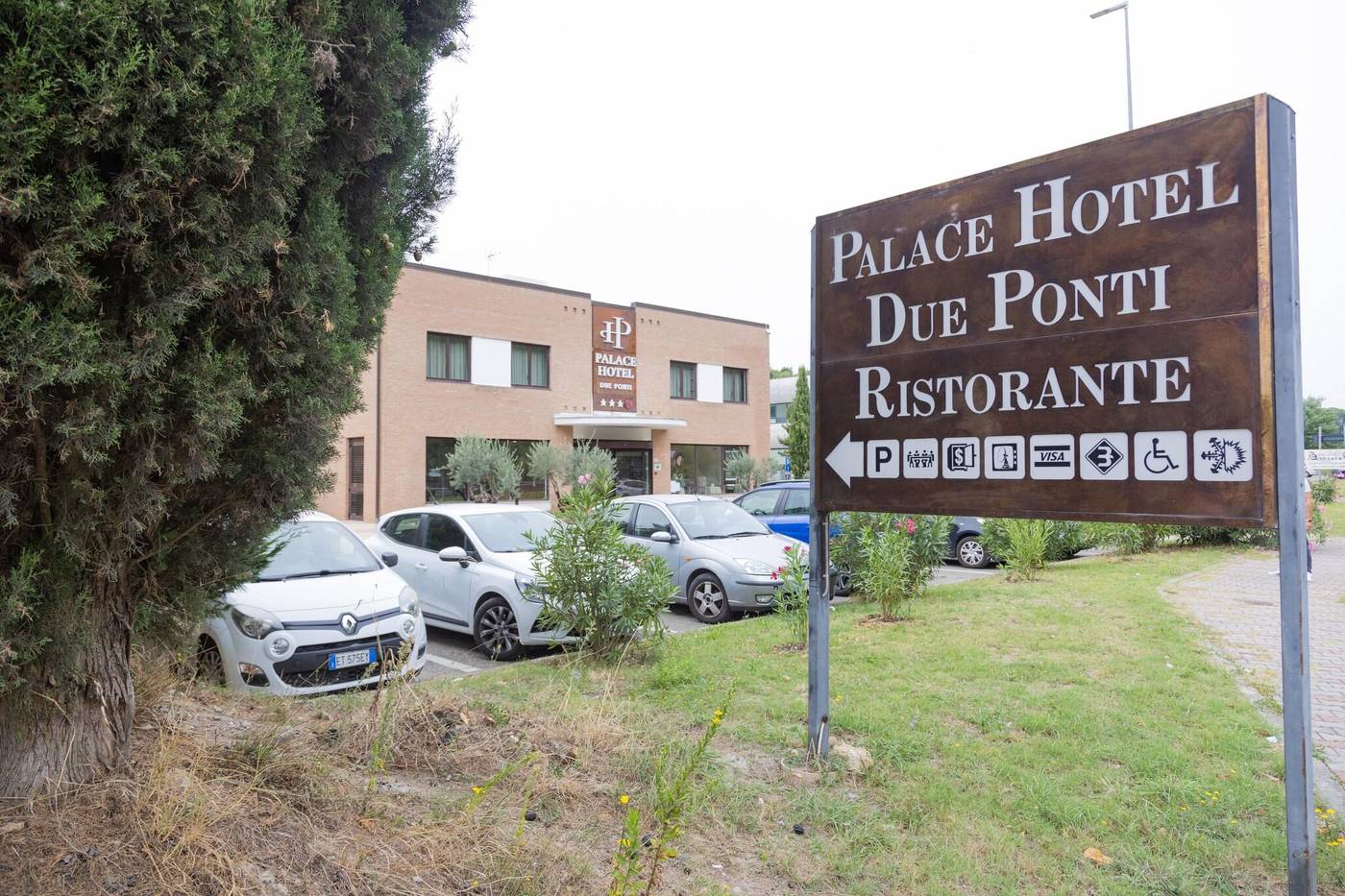 Palace Due Ponti Hotel-Italy-SIENA-General view-4