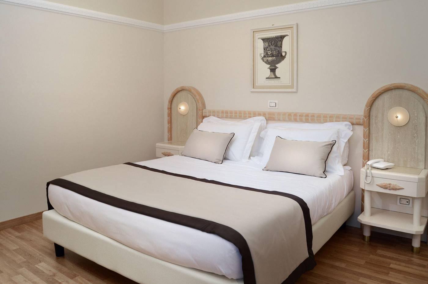 Grand-Hotel-Vittoria-Room-28