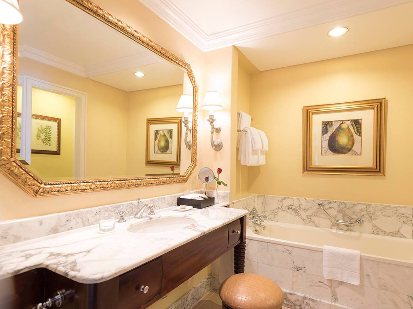 The-Table-Bay-Hotel-Room-35