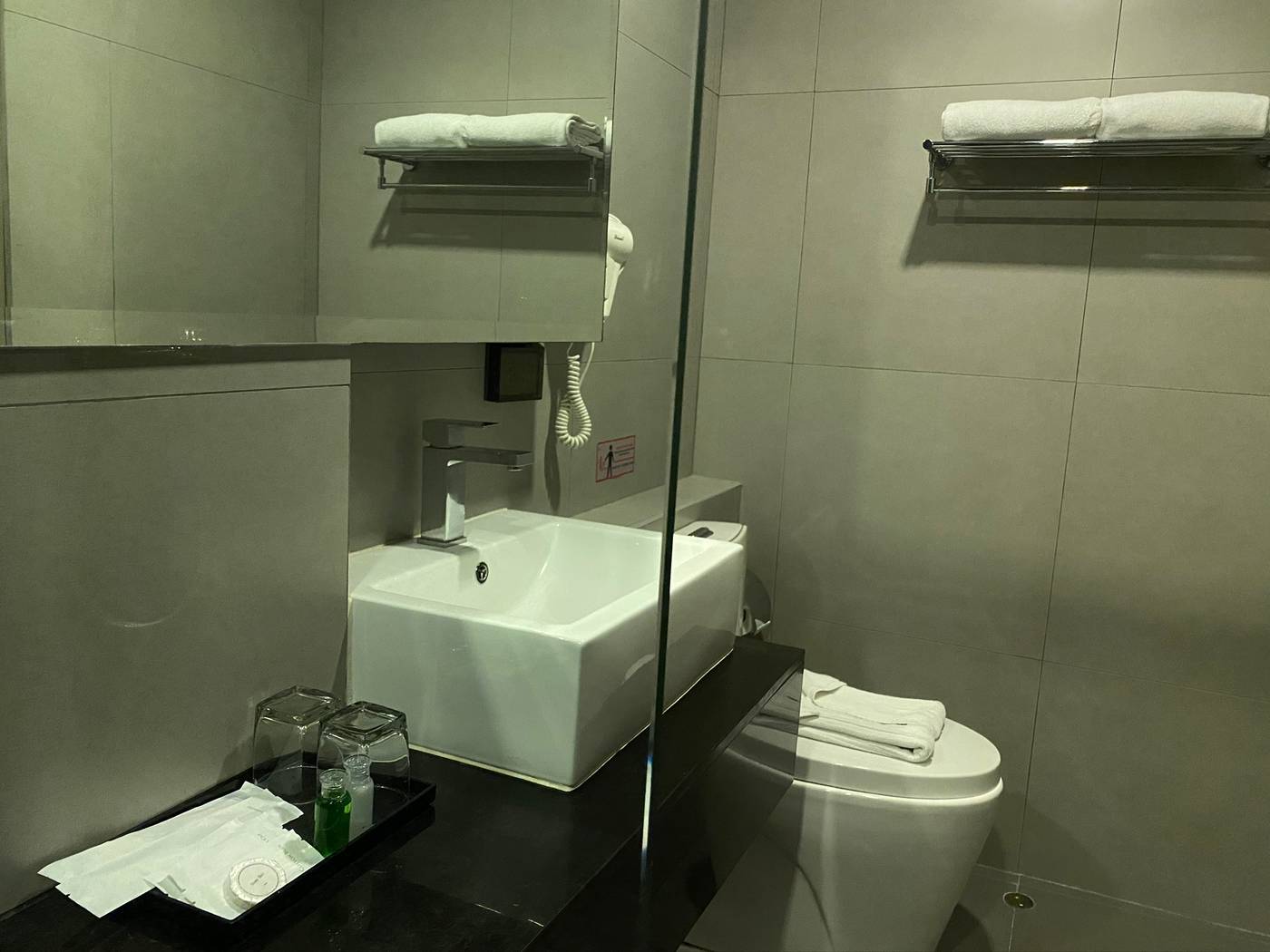 De-Prime-Rangnam-Hotel-Room-39