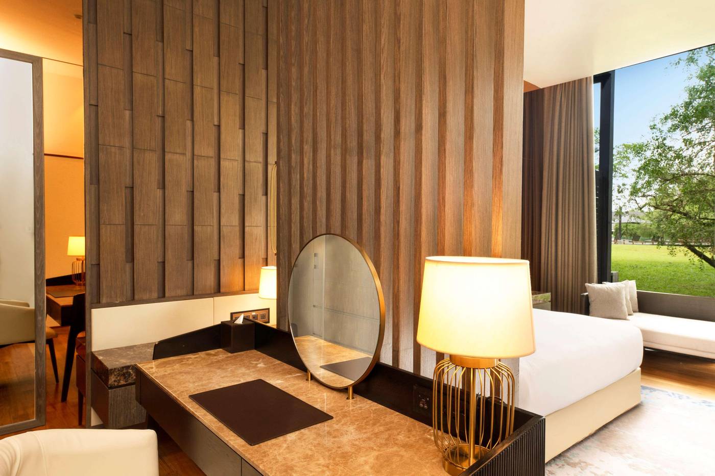 DoubleTree-by-Hilton-Weerawila-Rajawarna-Resort-Room-44