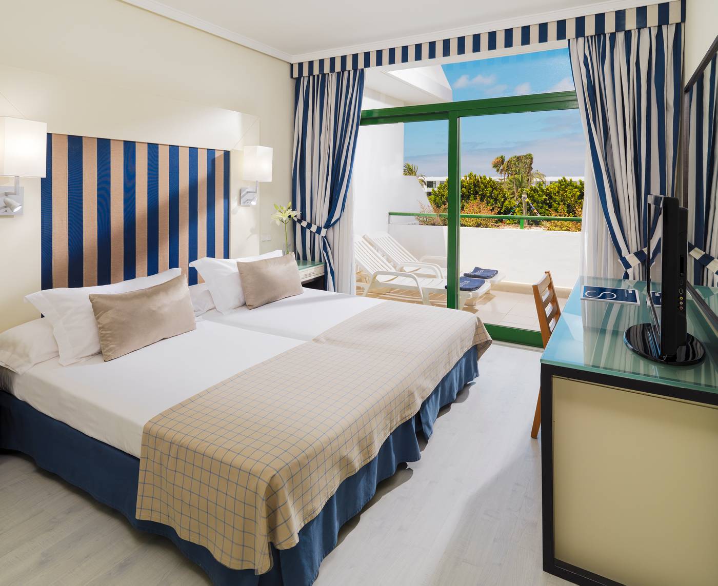 H10-Lanzarote-Princess-Room-23
