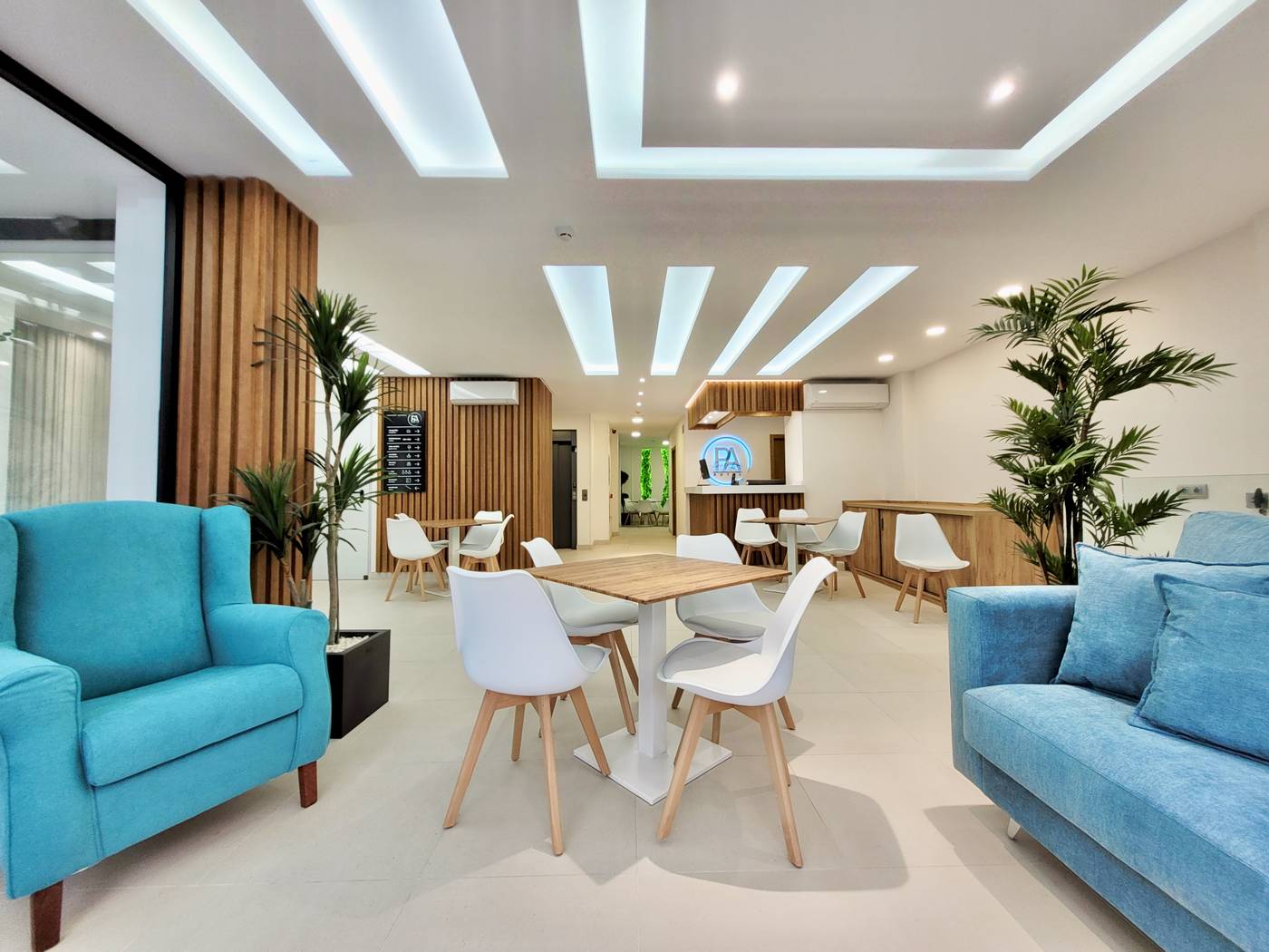 Puerto-Azul-Lobby-45