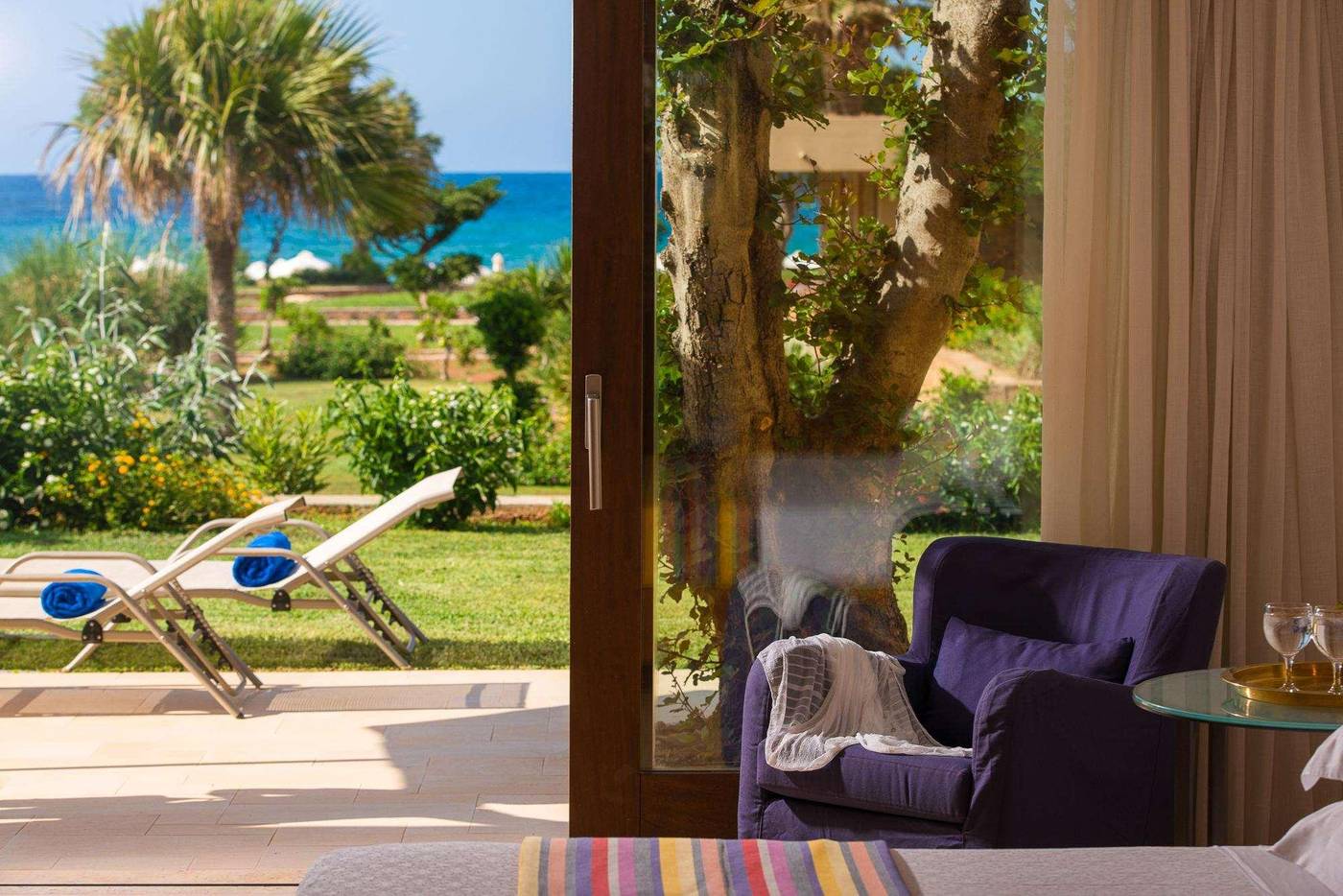 Kernos-Beach-Room-59