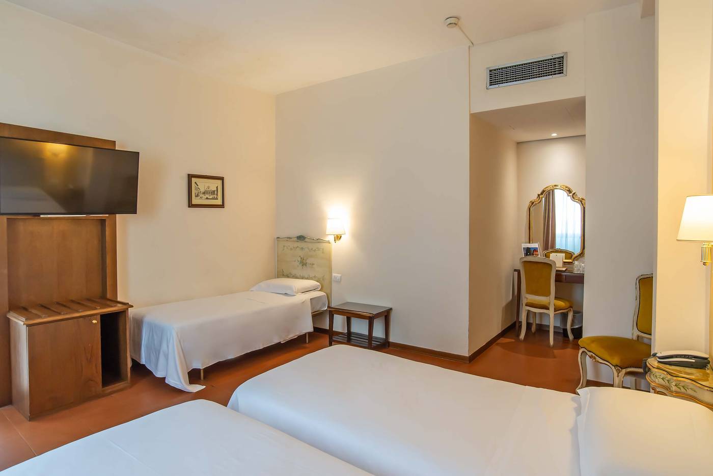 Machiavelli-Palace-Room-25