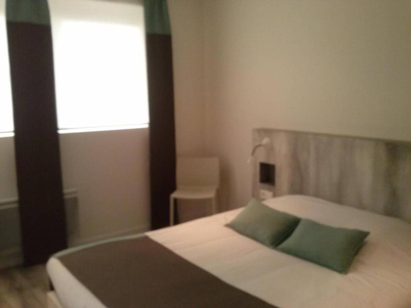 Logis Hotel Du Canard-France-HANGEST SUR SOMME-Room-6