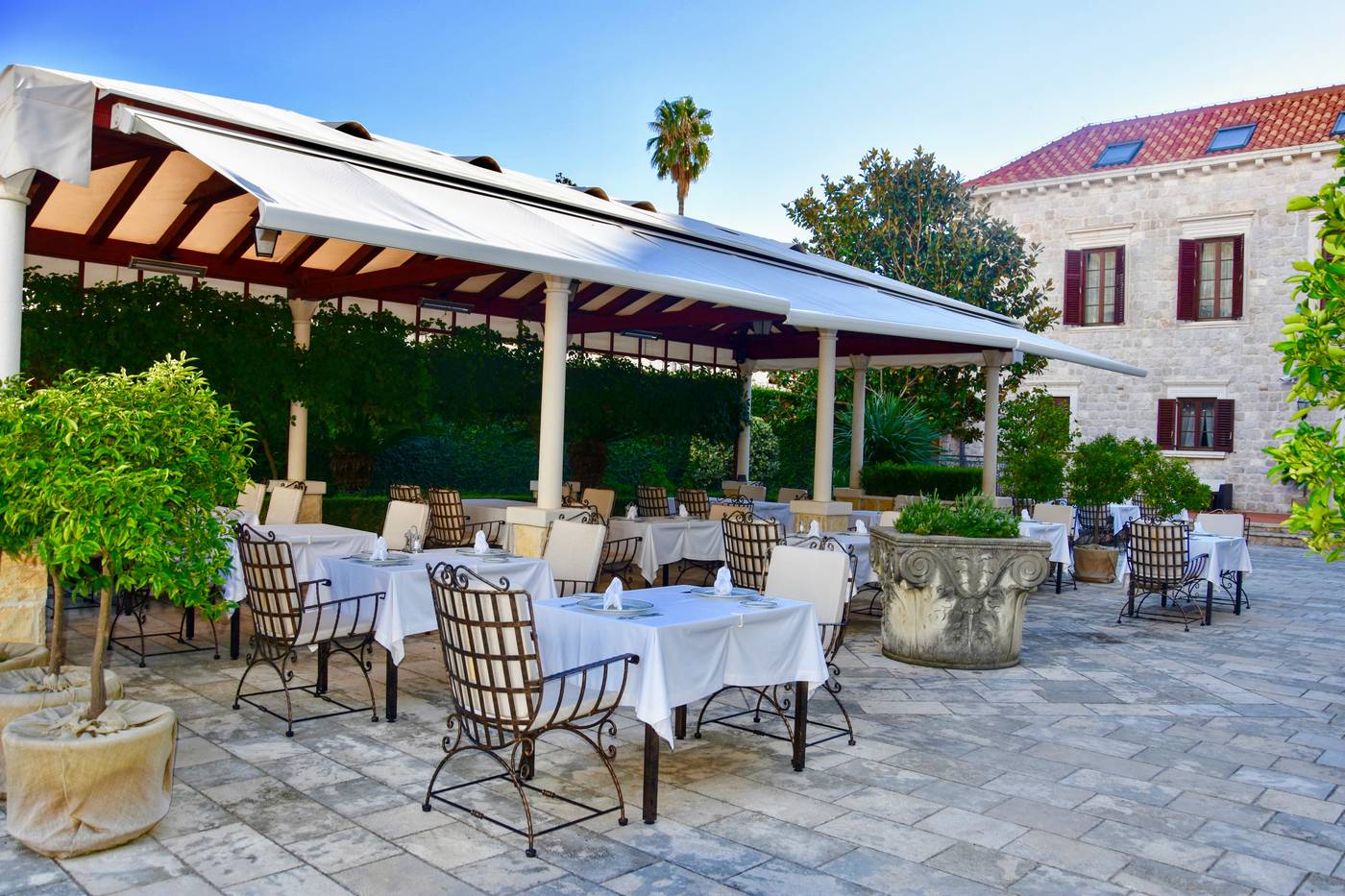 Kazbek-Restaurant-12