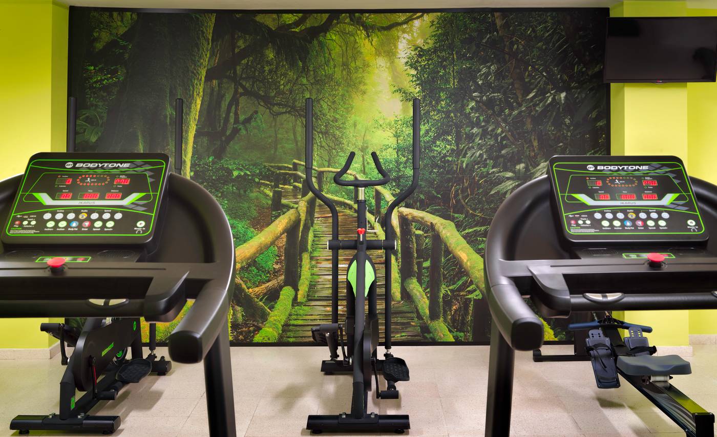 Regency-Country-Club-Sports-and-Entertainment-62