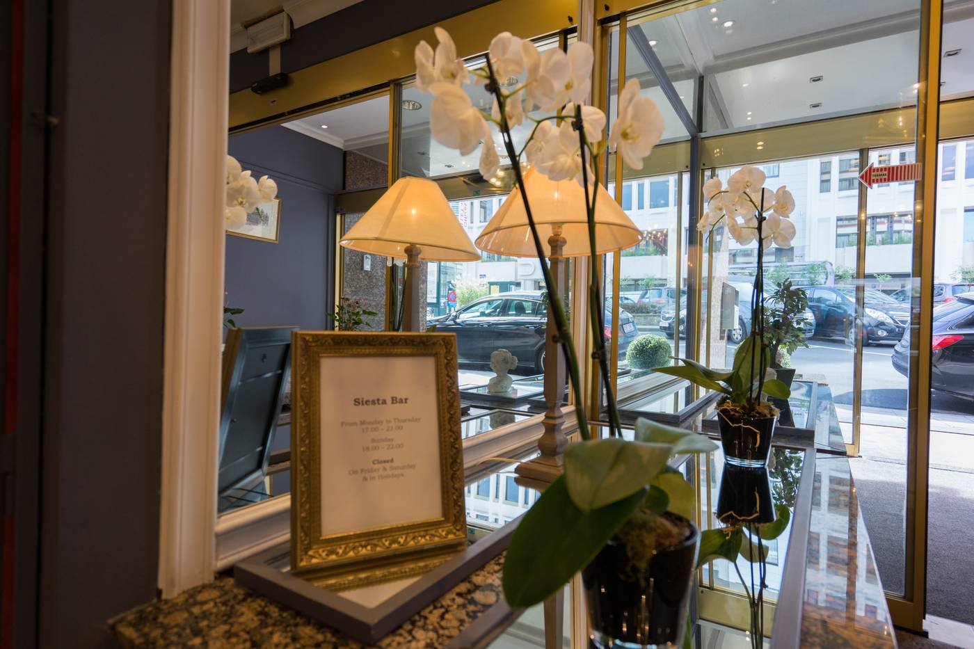 First-Euroflat-Hotel-Lobby-5