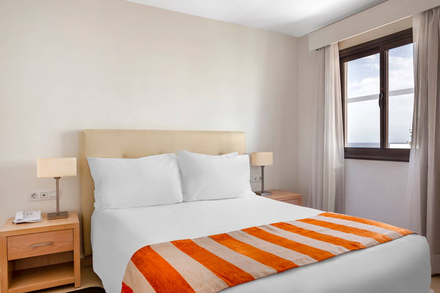 Sunset-Bay-Club-Room-23