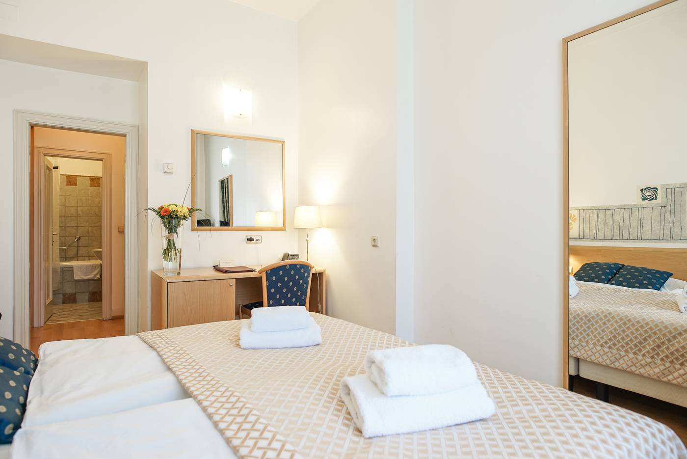 Hotel-Tivoli-Prague-Room-11
