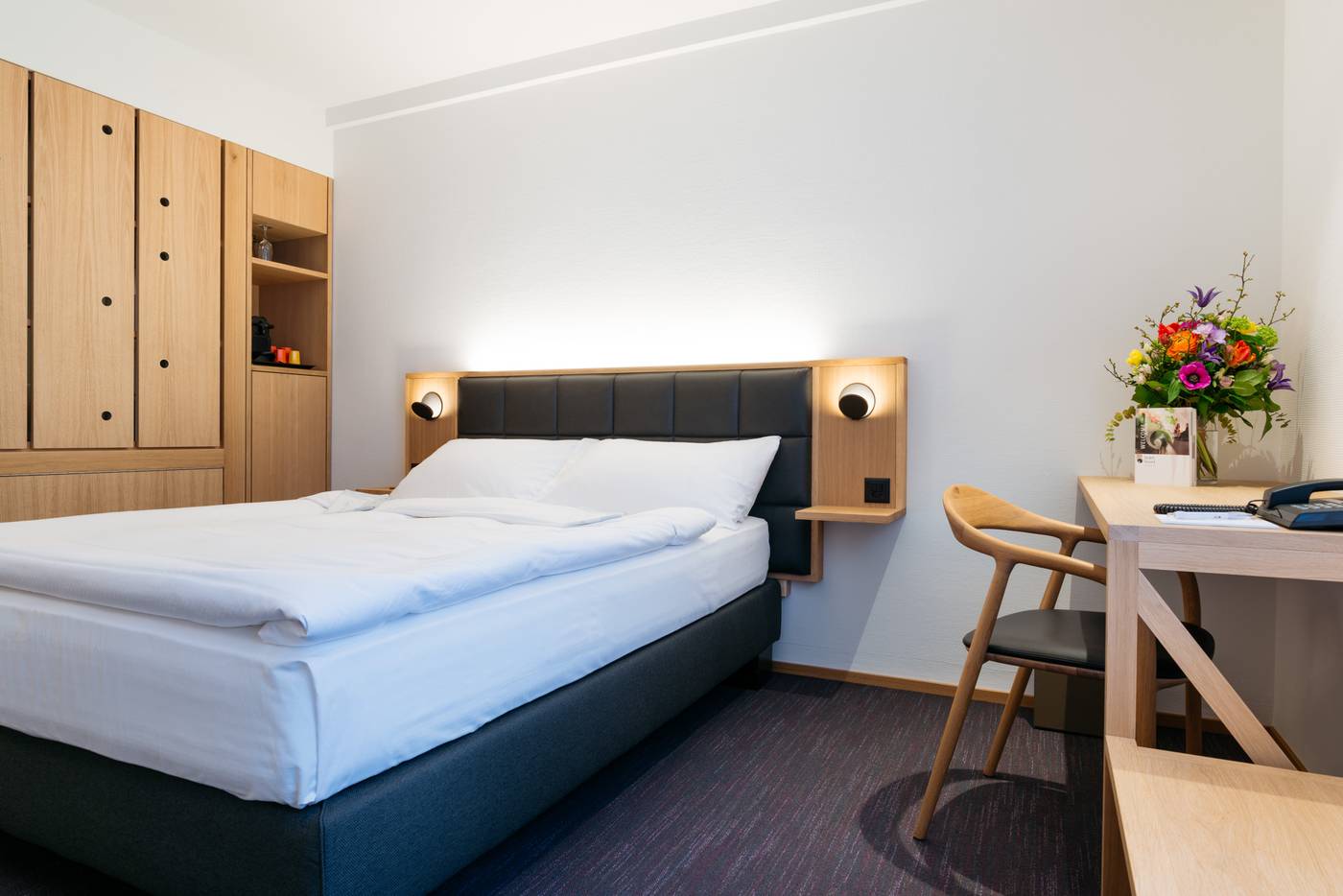Hotel Basel - Da wohnen, wo Basel lebt!-Switzerland-BASEL-Room-2