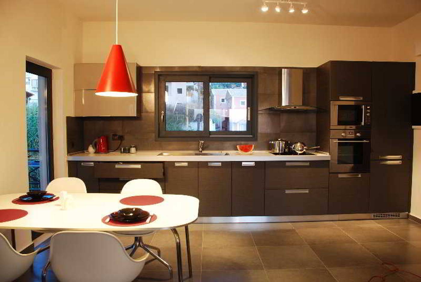 Sugar---Almond--Room-12