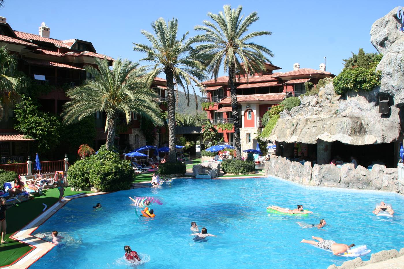 Grand-Aquarium-Apart-General-view-1