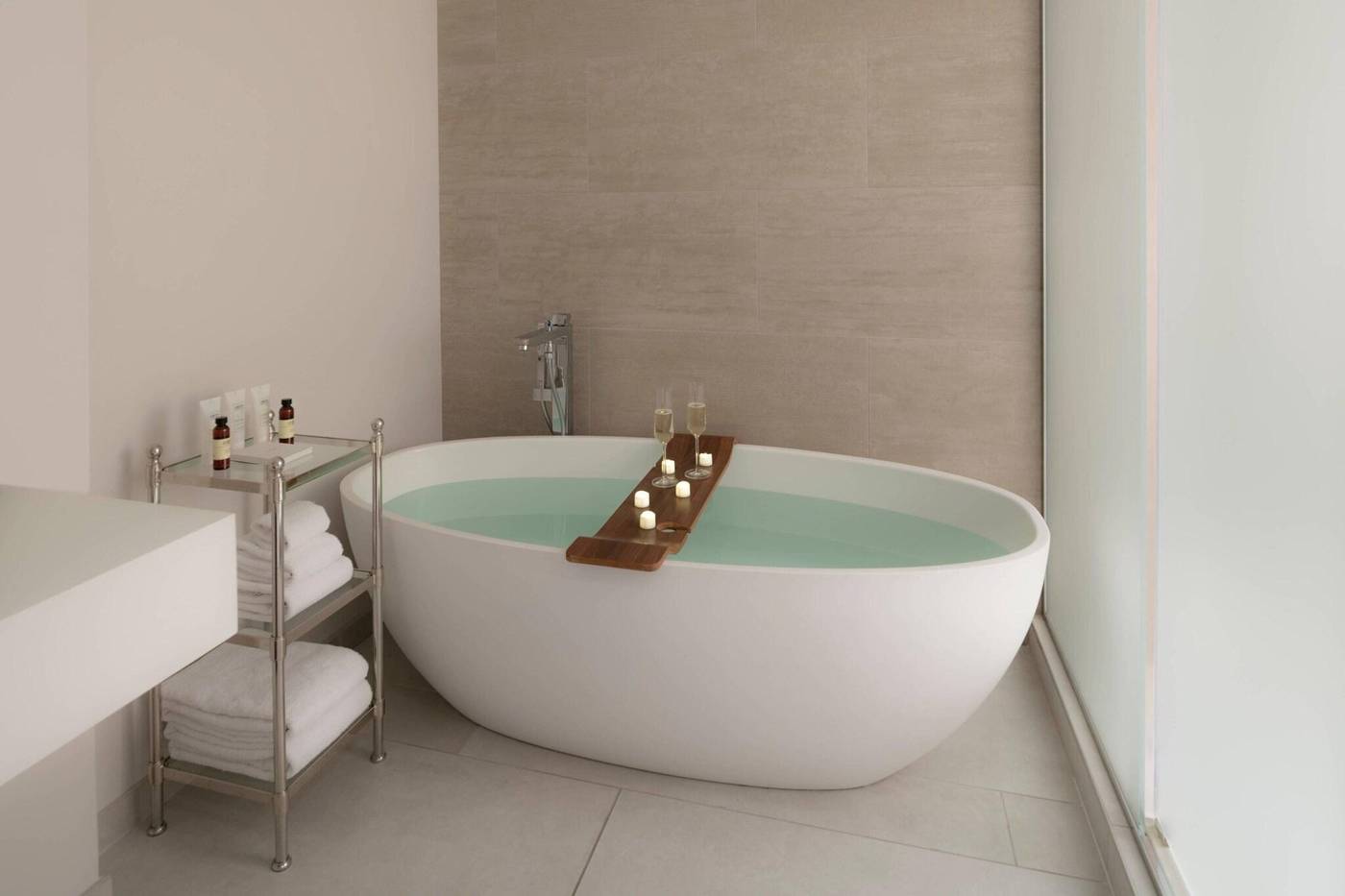 The-Row-Hotel-At-Assembly-Row--Autograph-Collectio-Room-50