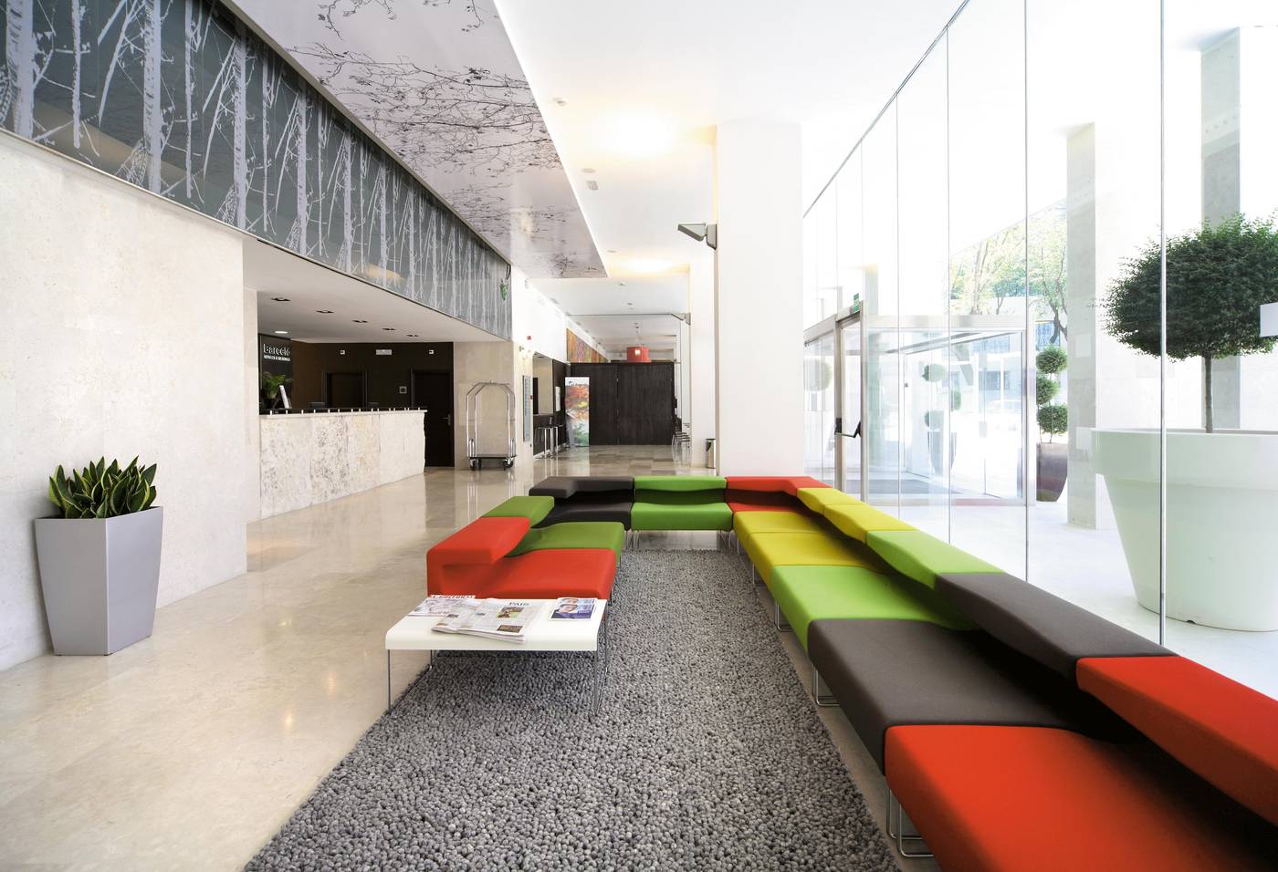 Occidental-Madrid-Este-Lobby-2