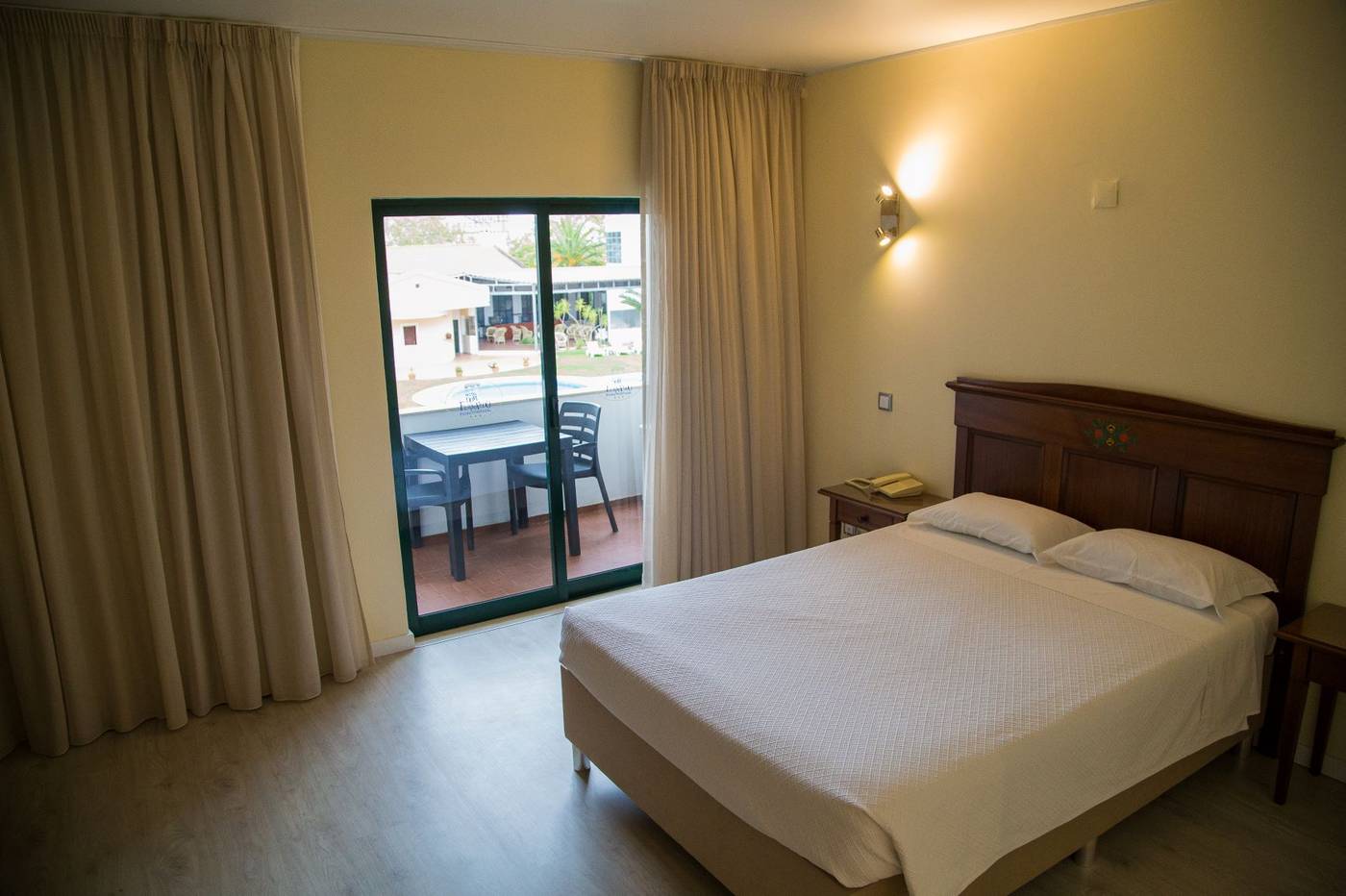 Dom-Fernando-Room-12