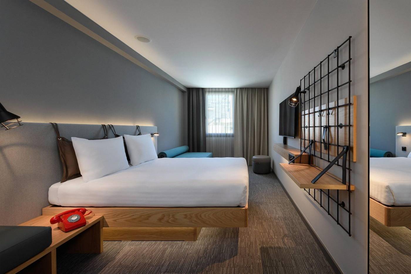 Moxy-Lisbon-City-Room-6