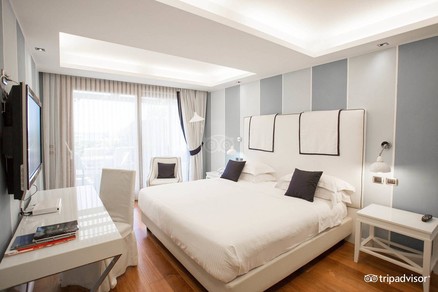 La-Plage-Resort-Room-21