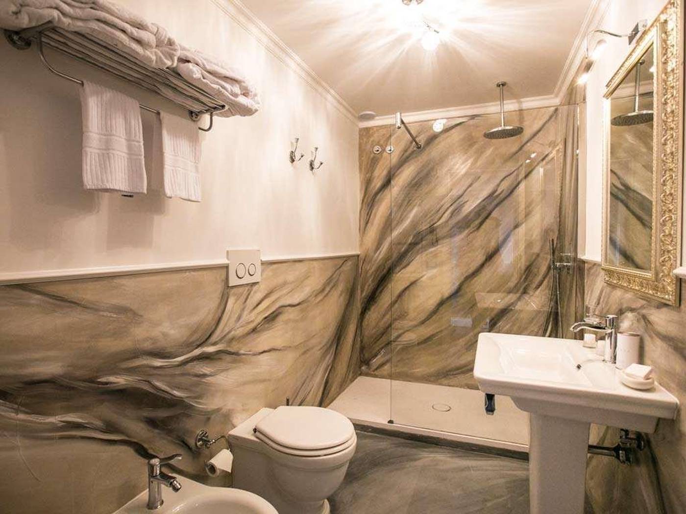 JB-Luxury-Relais-Room-21