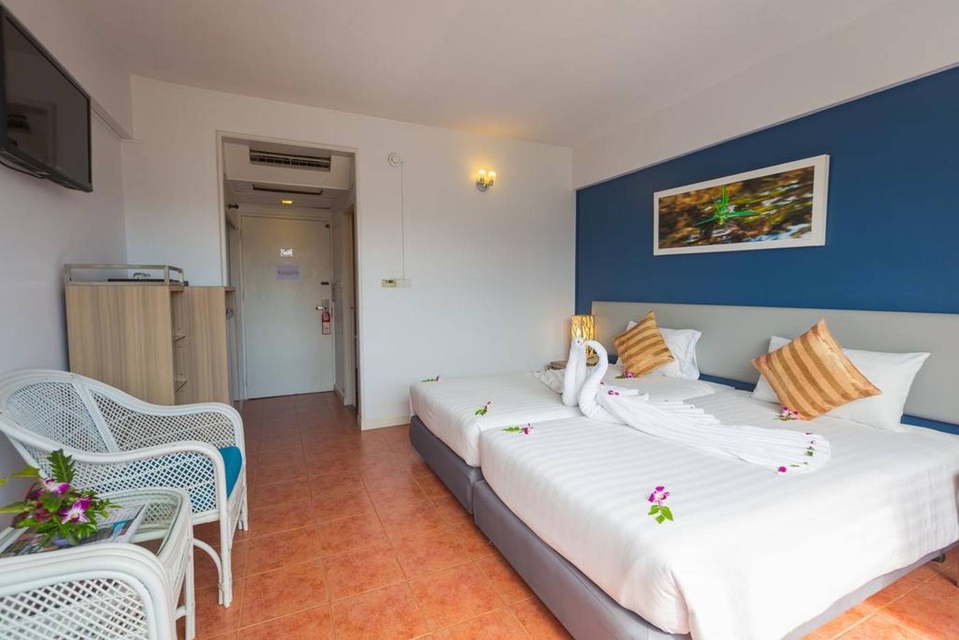 ON-Hotel-Phuket-Room-10