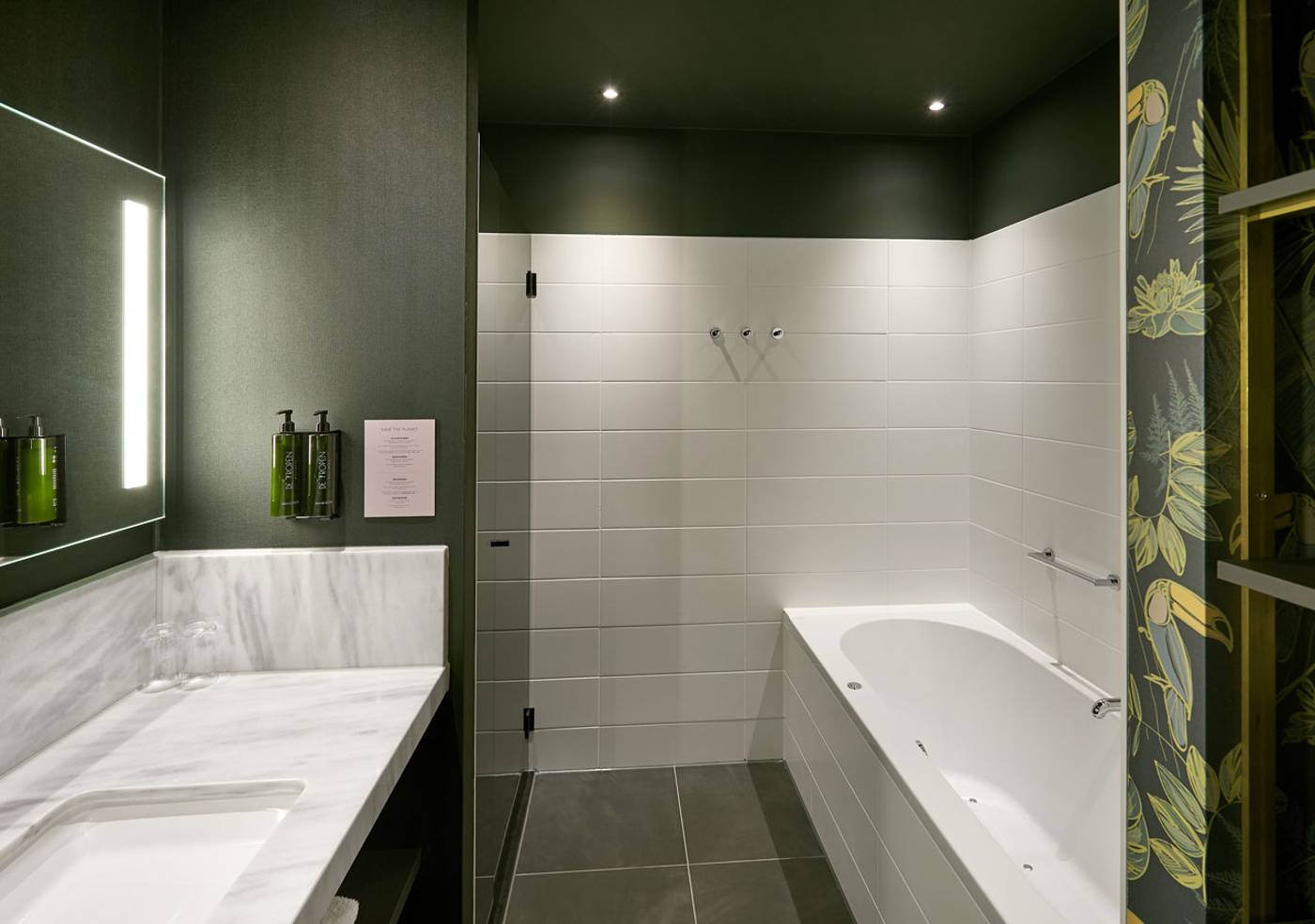 Van-der-Valk-Hotel-Amsterdam---Amstel-Room-29