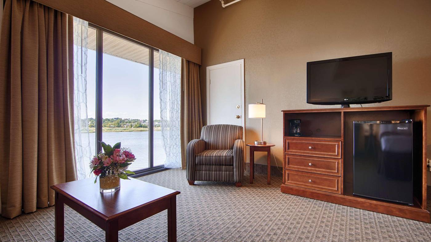 Best-Western-Adams-Inn-Quincy-Boston-Room-30
