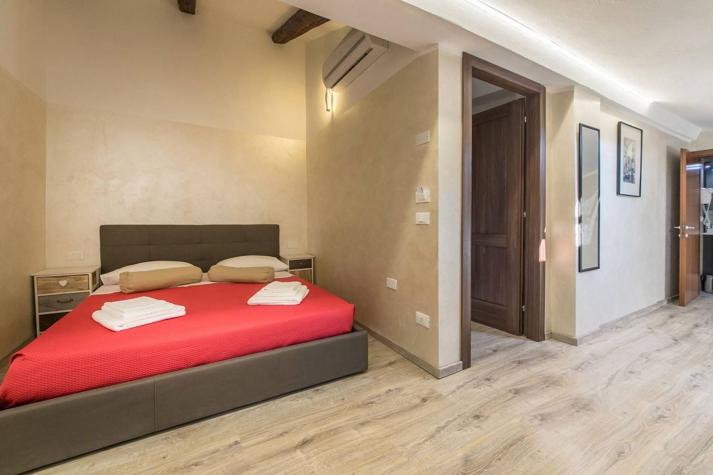 Red-Lion-Guest-House-Room-13
