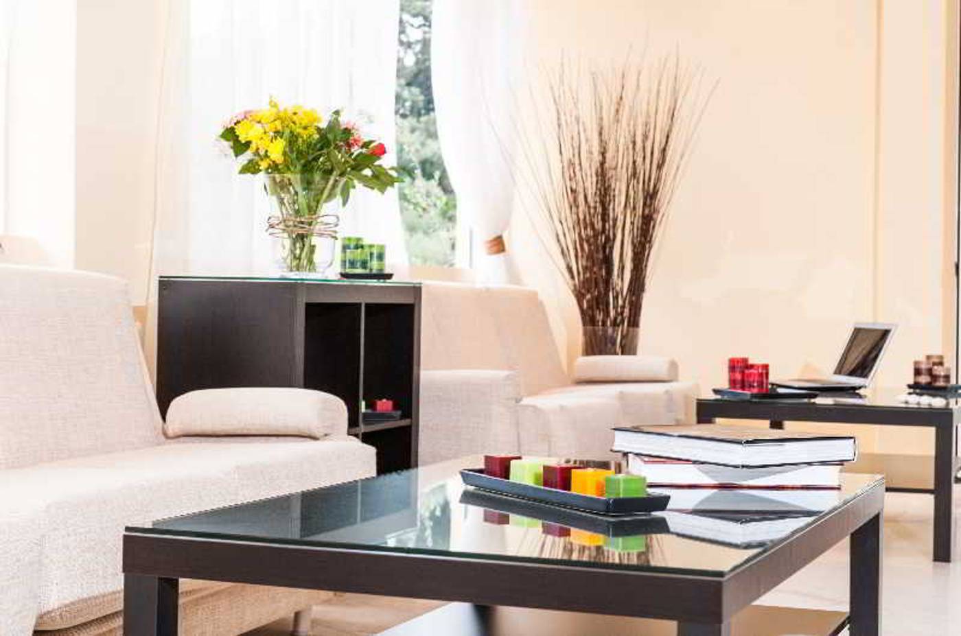 Varres-Hotel-Lobby-40