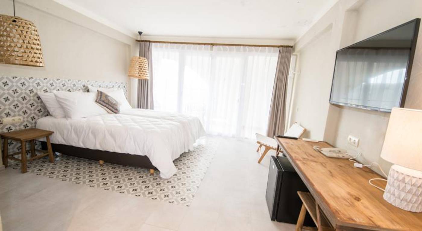 Marble-Hotel-Stella-Maris-Room-35