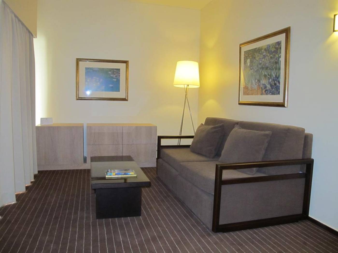 Girassol Suite Hotel-Portugal-FUNCHAL-Room-8