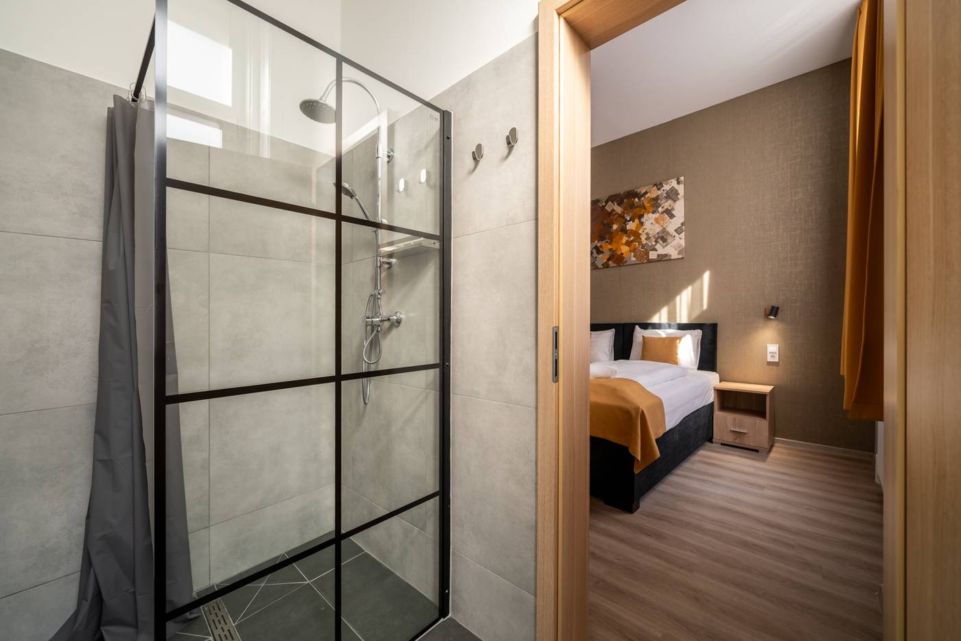 Full-Moon-Budapest-Room-42