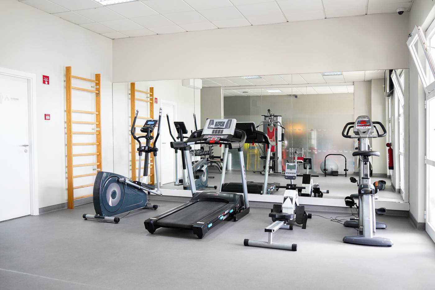 Vitor-s-Plaza-Sports-and-Entertainment-72