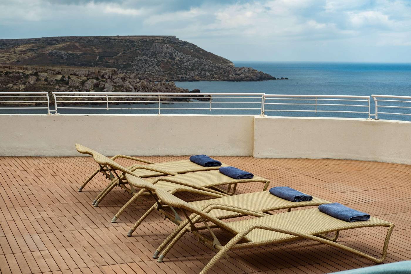 Radisson-Blu-Resort---Spa-Golden-Sands-Room-87