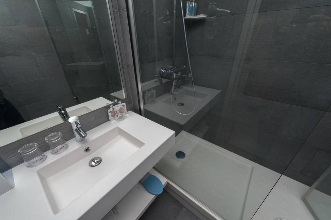 Hotel-Le-209-Paris-Bercy-Room-28