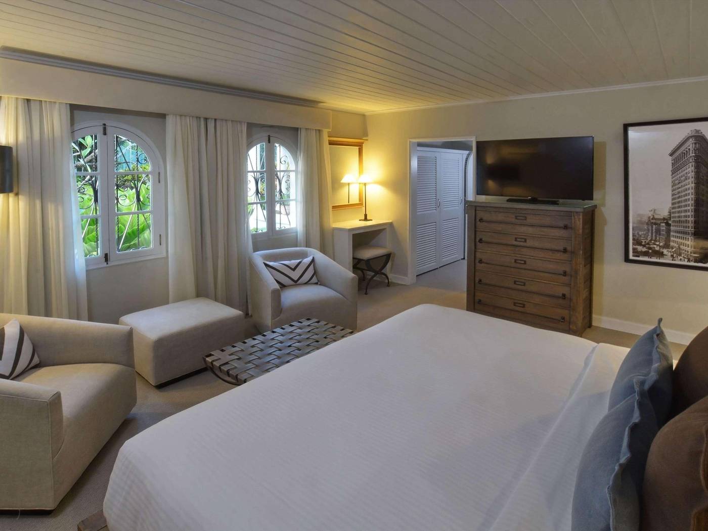 The-Fairmont-Royal-Pavilion-Room-35