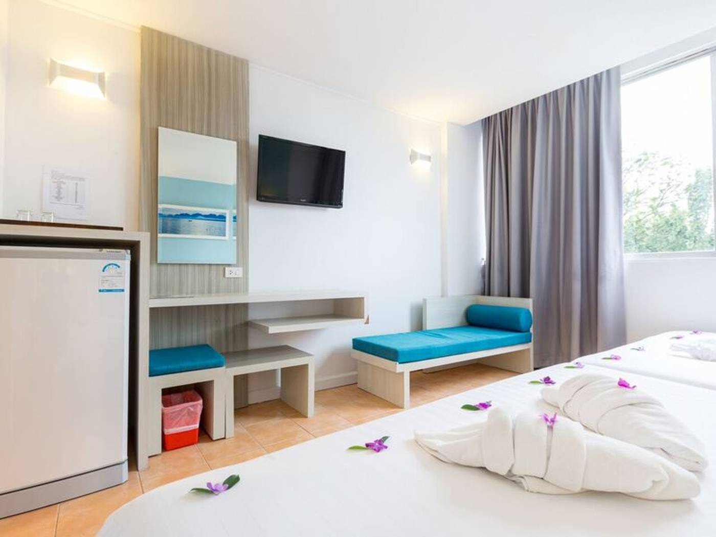 ON-Hotel-Phuket-Room-15