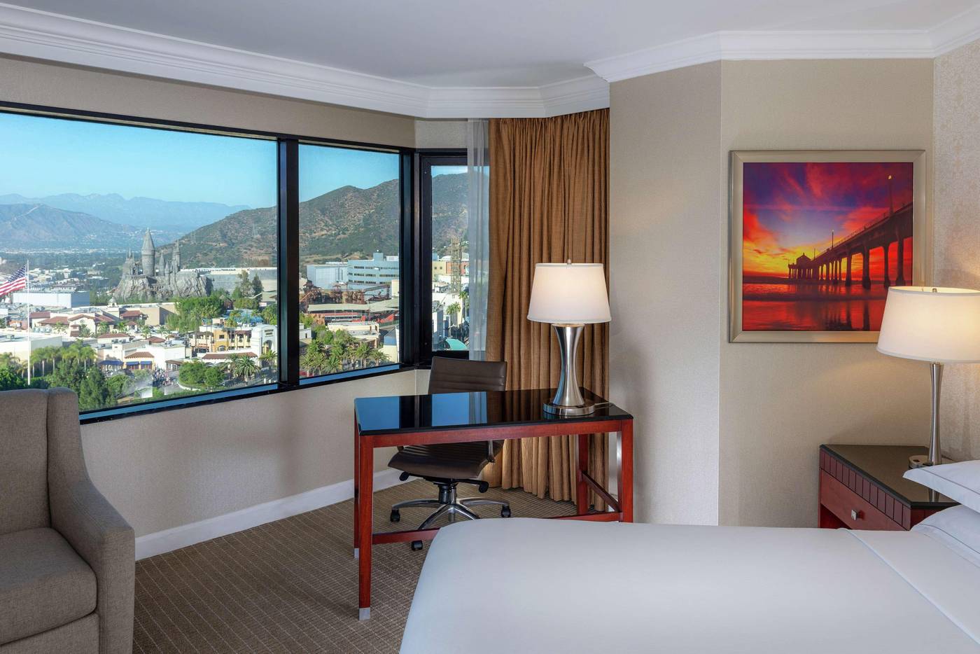 Hilton-Los-Angeles-Universal-City-Room-25